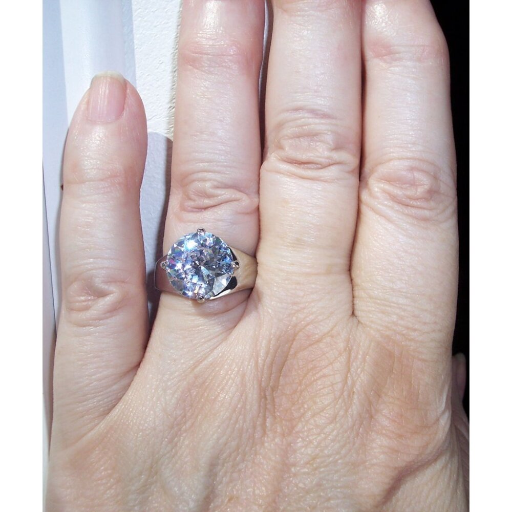 Round Cut Solitaire Cubic Zirconia Band Ring Stainless Steel - Picture 12 of 16